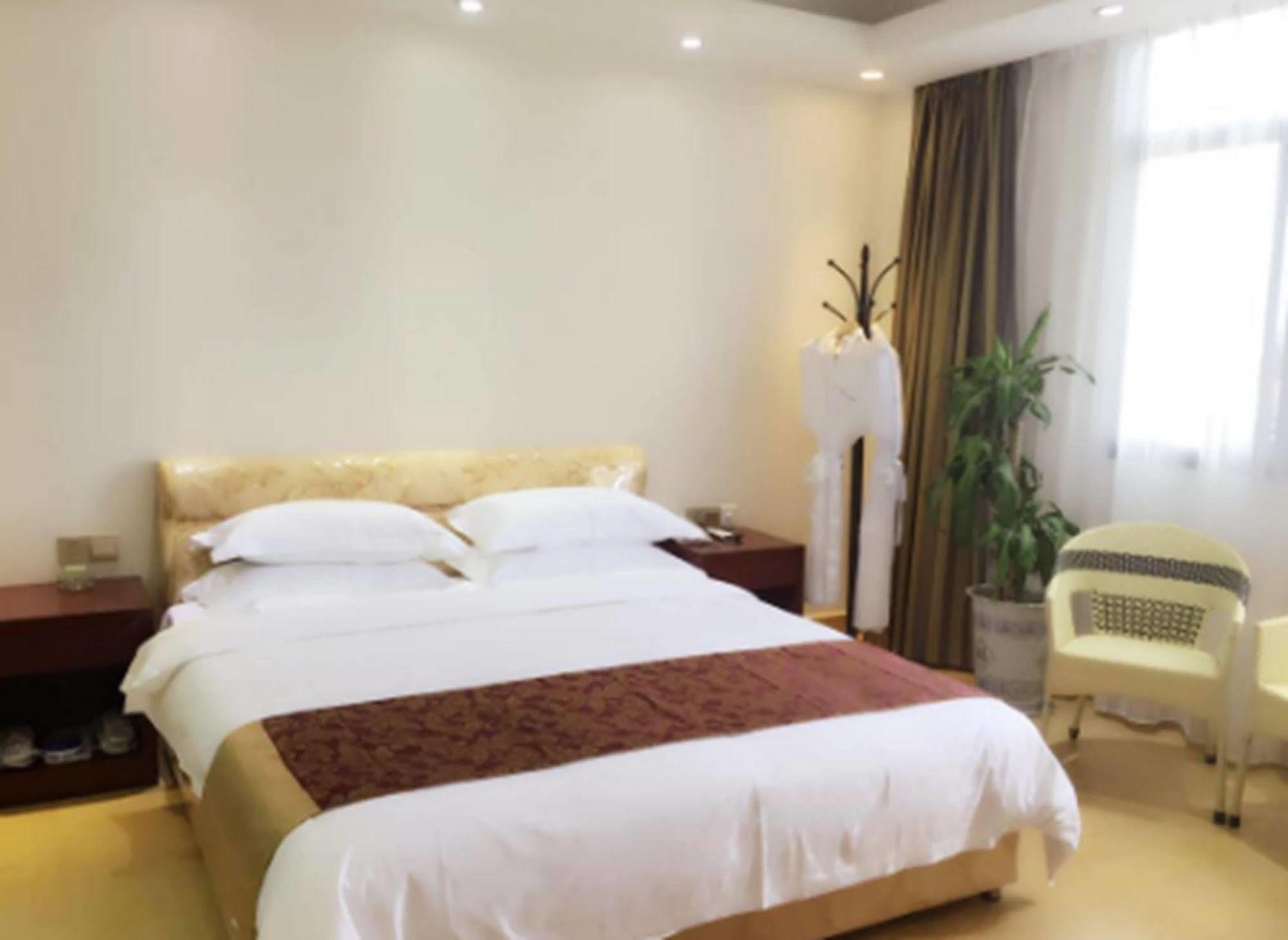 Jian Guo Grand Hotel Ban Si Khay 외부 사진